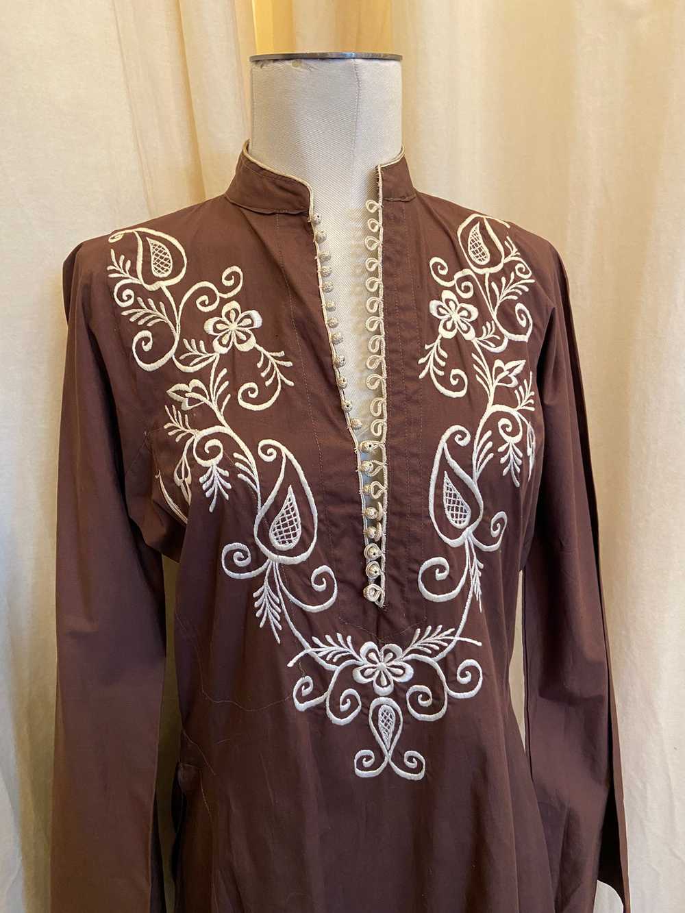 Vintage Embroidered Tunic Dress with Bell Sleeves - image 2