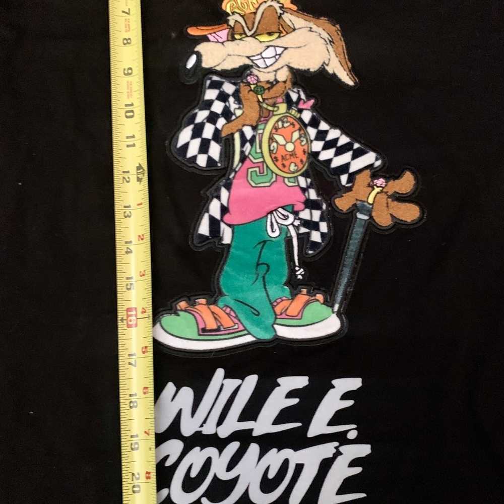 NWOT Rare Looney Tunes Wile E Coyote Black T-Shir… - image 9