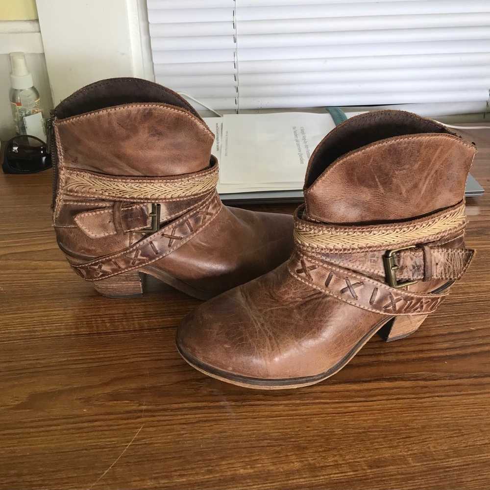 Indie Spirit Corral Boots, size 7 1/2 M - image 2