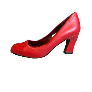 Vintage red leather pin up pumps - image 1