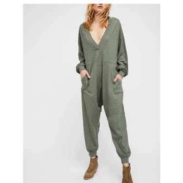 Intimately FREE PEOPLE Green Long Sleeve Slouchy … - image 1