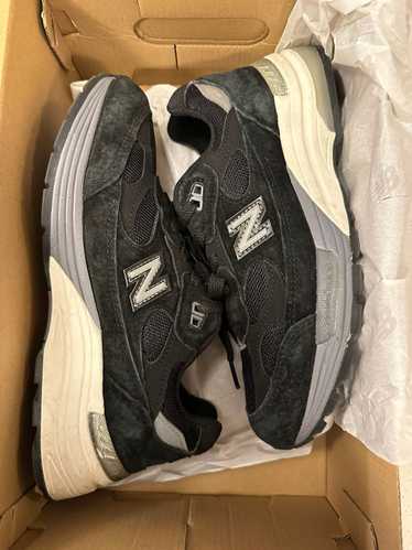 New Balance NEW BALANCE 992 BLACK / GREY (US M 6) - image 1