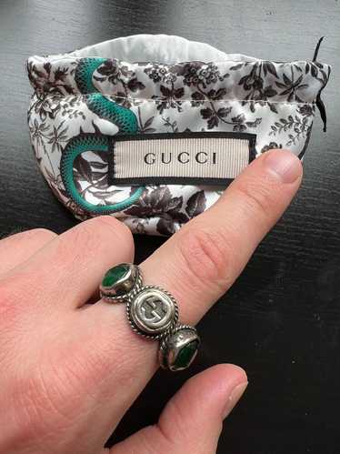 Gucci Gucci Green Crystal/GG Logo Emblem Ring Miss