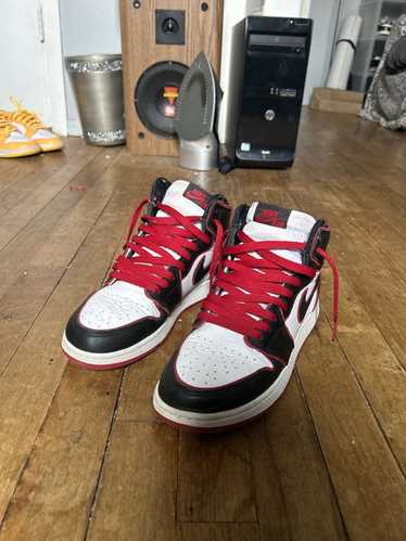 Nike Jordan 1 Bloodline