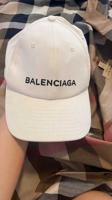バレンシアガ キャップ 黒　小さめ　値下げしました。 Balenciaga baseball hat - Gem