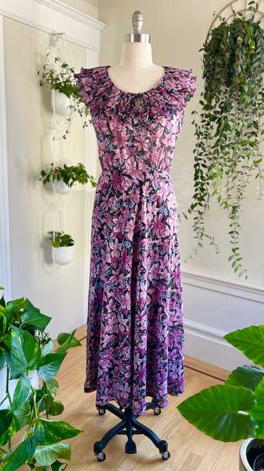 NEW ARRIVAL || 1970s Wine Tasting Maxi Dress | med