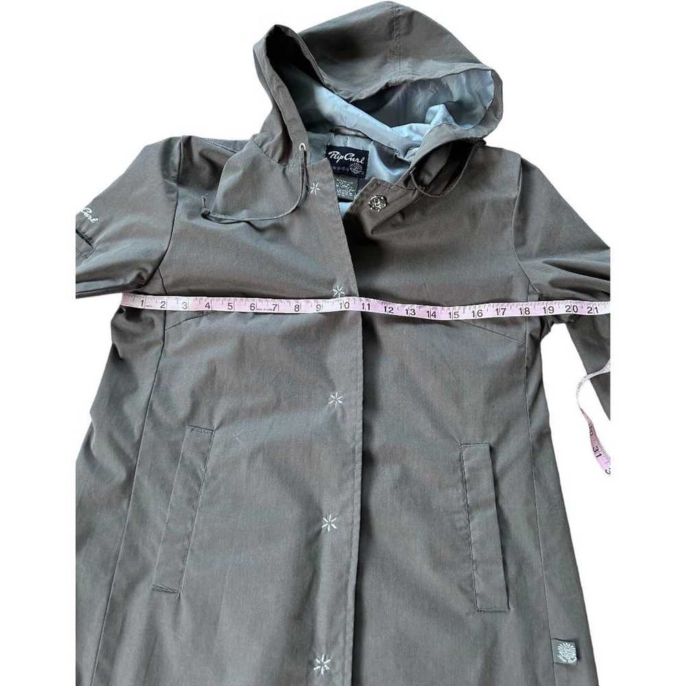 NWOT Rip Curl Gray Hooded Rain Coat Juniors Size … - image 7