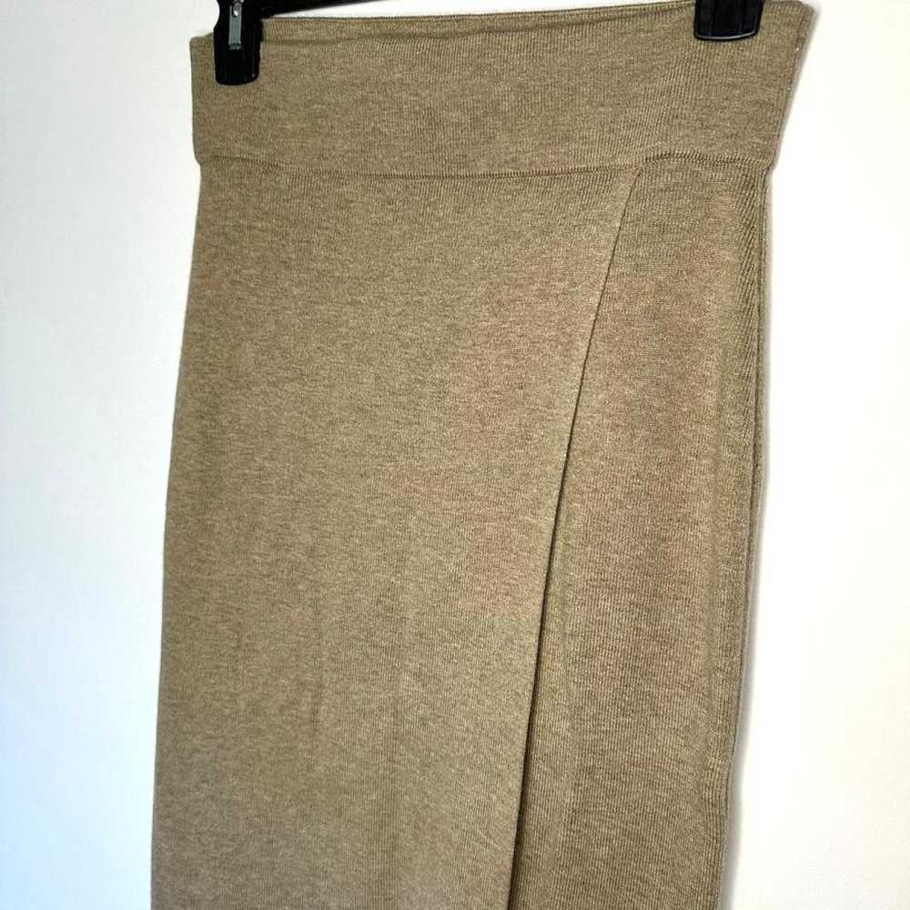 Club Monaco Wool mid-length skirt - image 3
