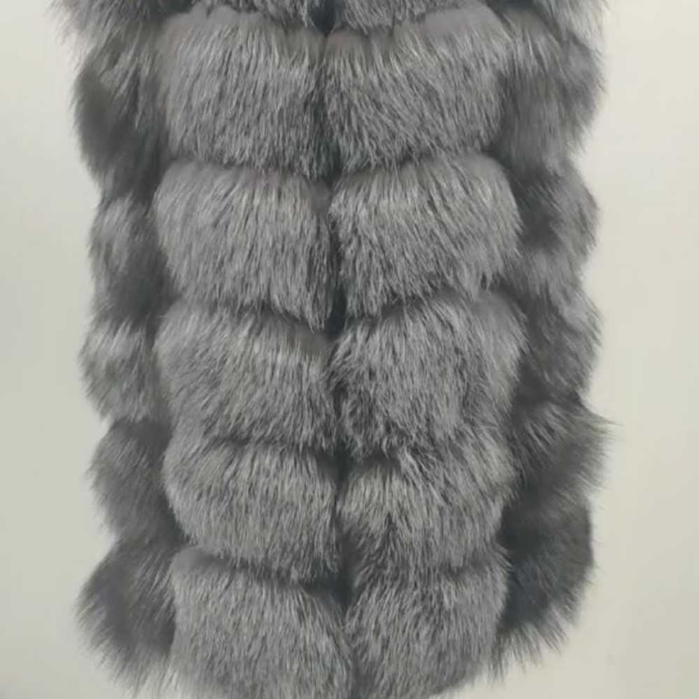 Silver fox fur vest - image 2