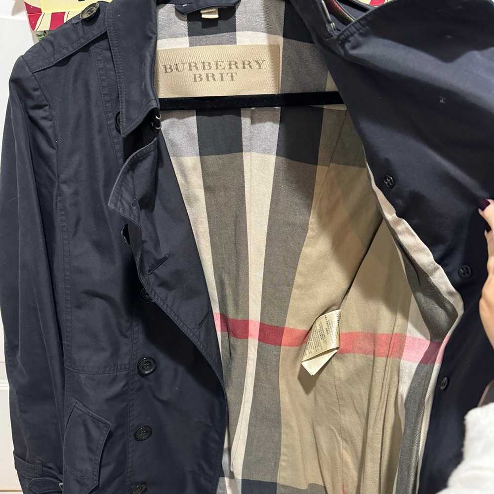 Burberry trench coat size 10 - image 3