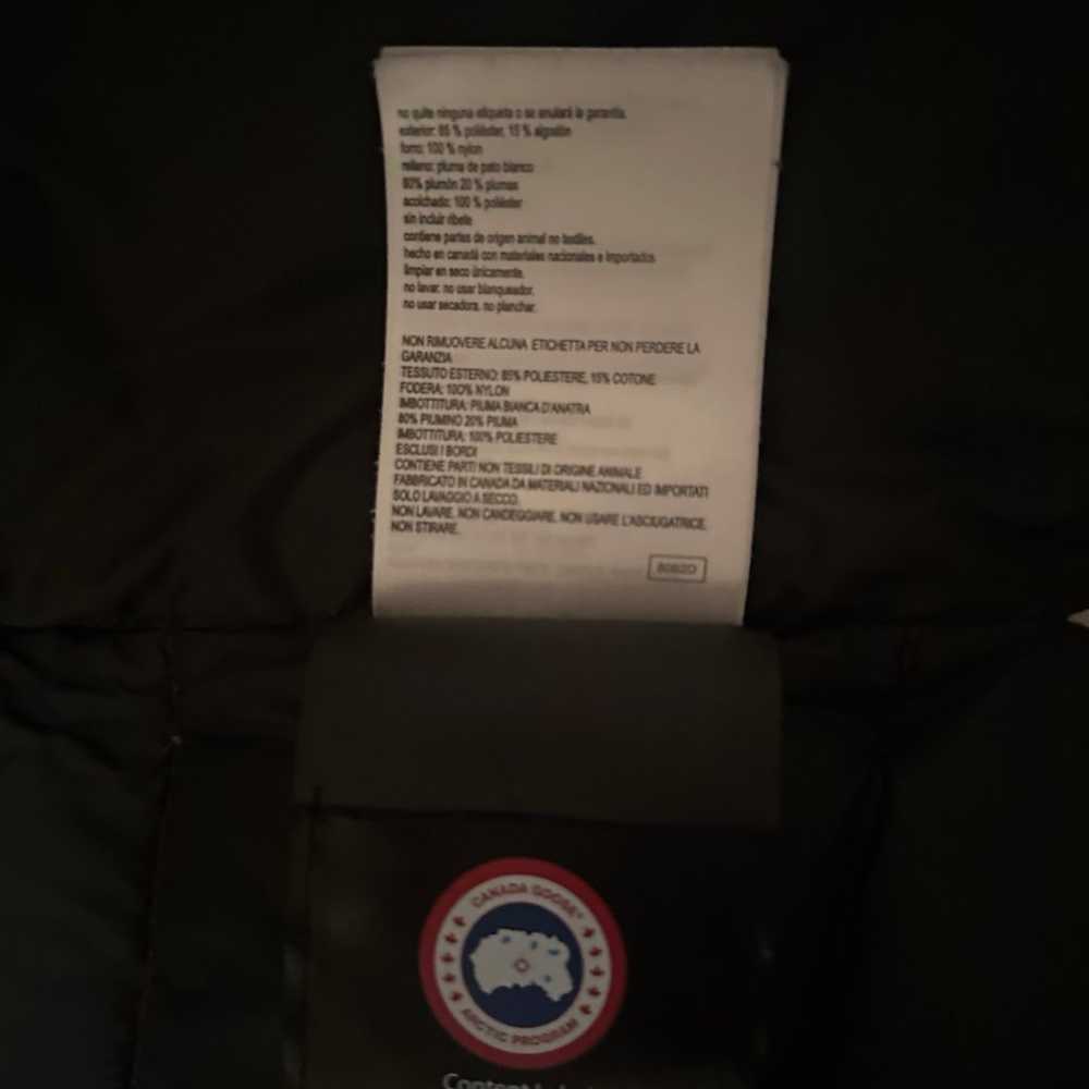 Canada Goose vest - image 5