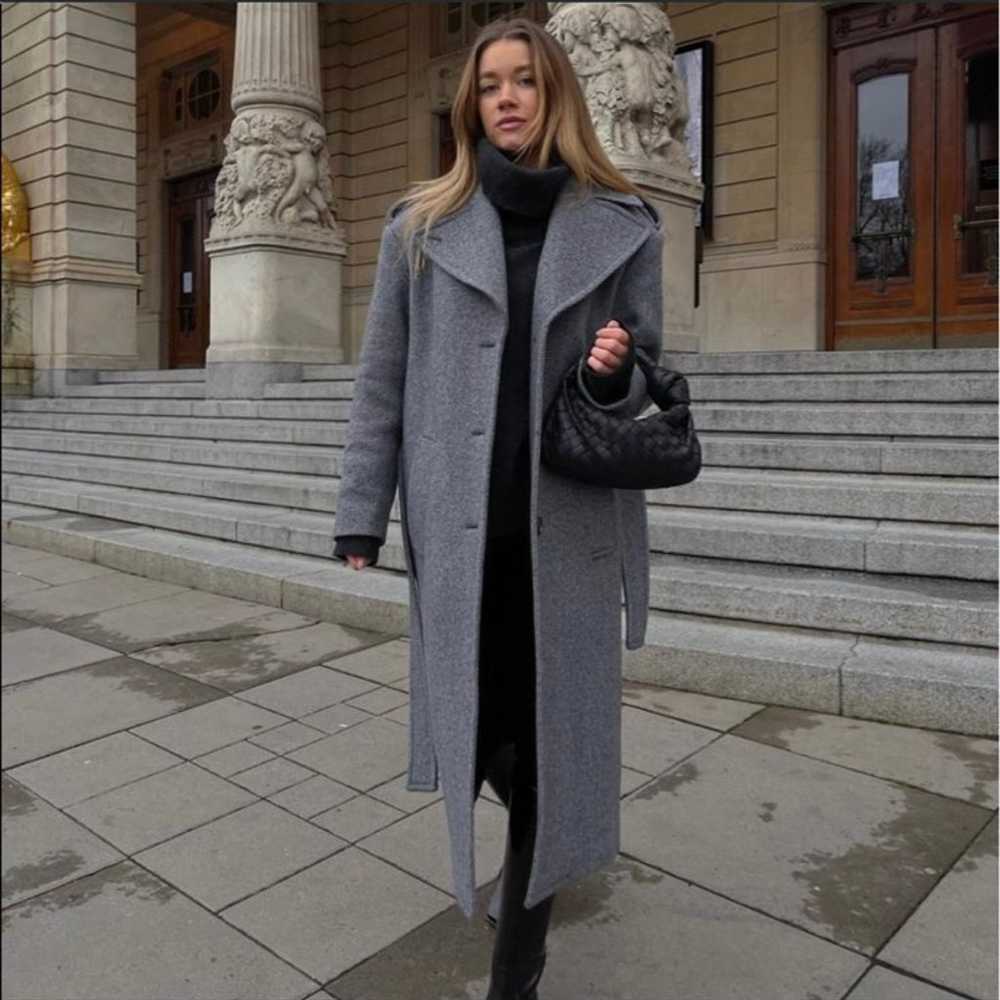 H&m limited edition wool coat - image 4