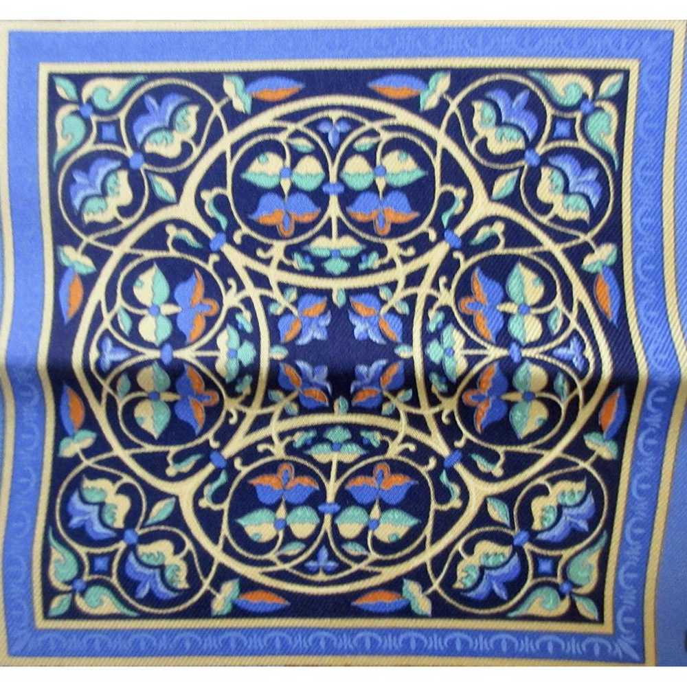 Hermès Gavroche 45 silk scarf - image 12