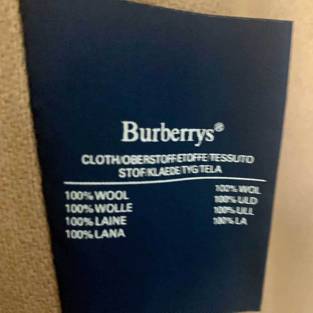 Burberry trench coat - image 5