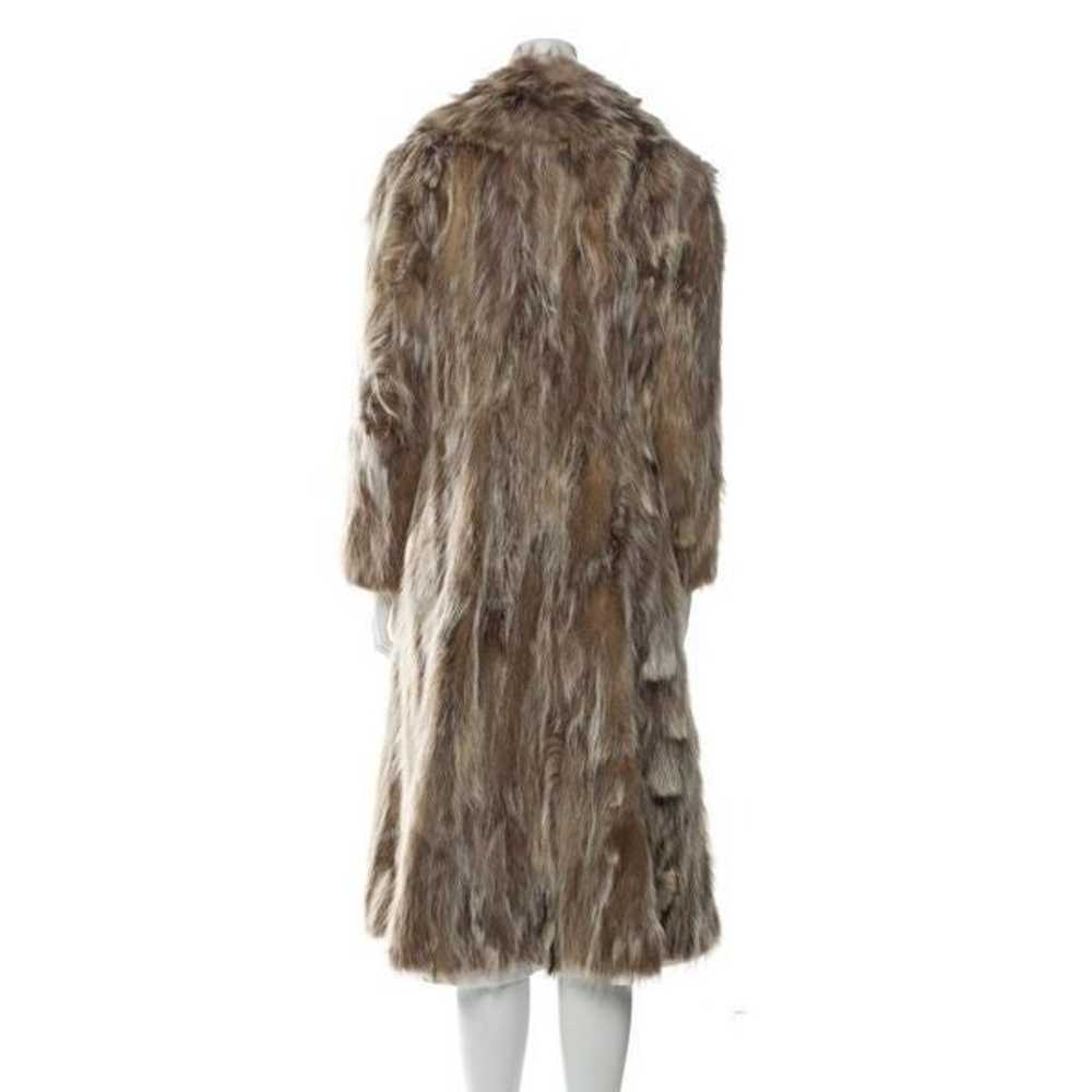 Chic Feathery Fur Coat! Movie Star vibes! - image 8