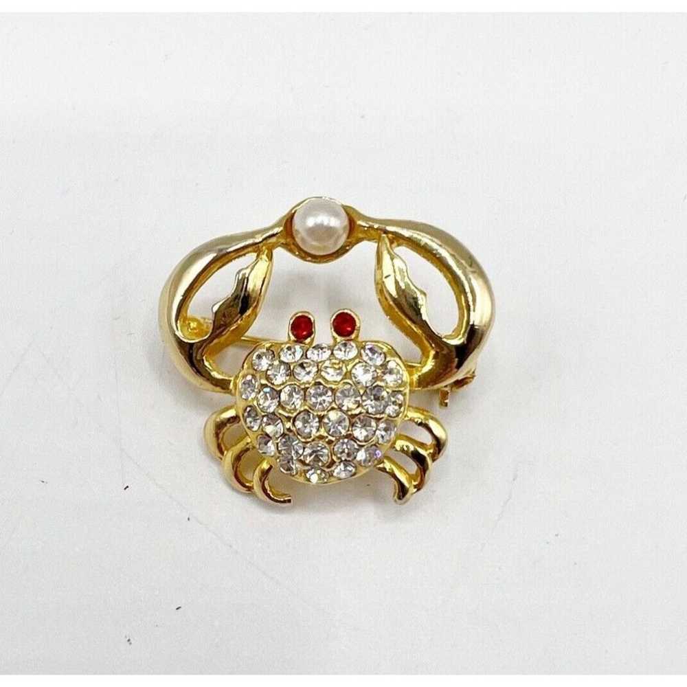 Vintage Crab Rhinestone Brooch Pin Gold Tone Faux… - image 1