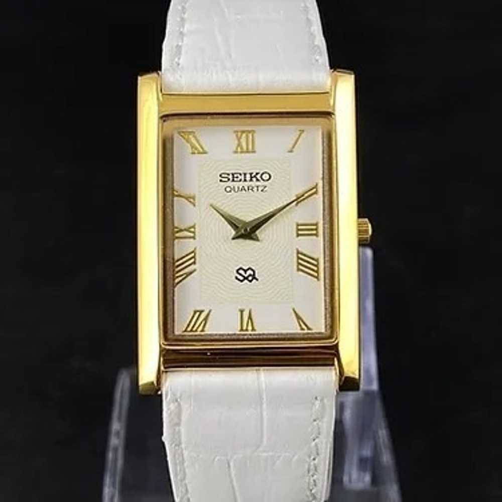 Vintage Style Seiko Quartz Mens Gold Watch & Whit… - image 1