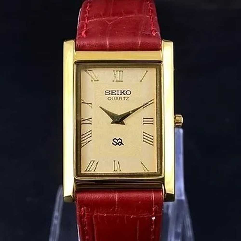 Vintage Style Seiko Quartz Mens Gold  Watch & Red… - image 2