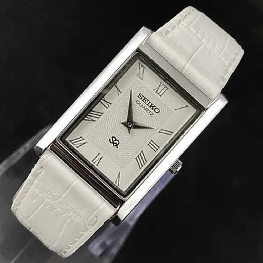 Vintage Style Seiko Quartz Mens Silver Watch & Wh… - image 1