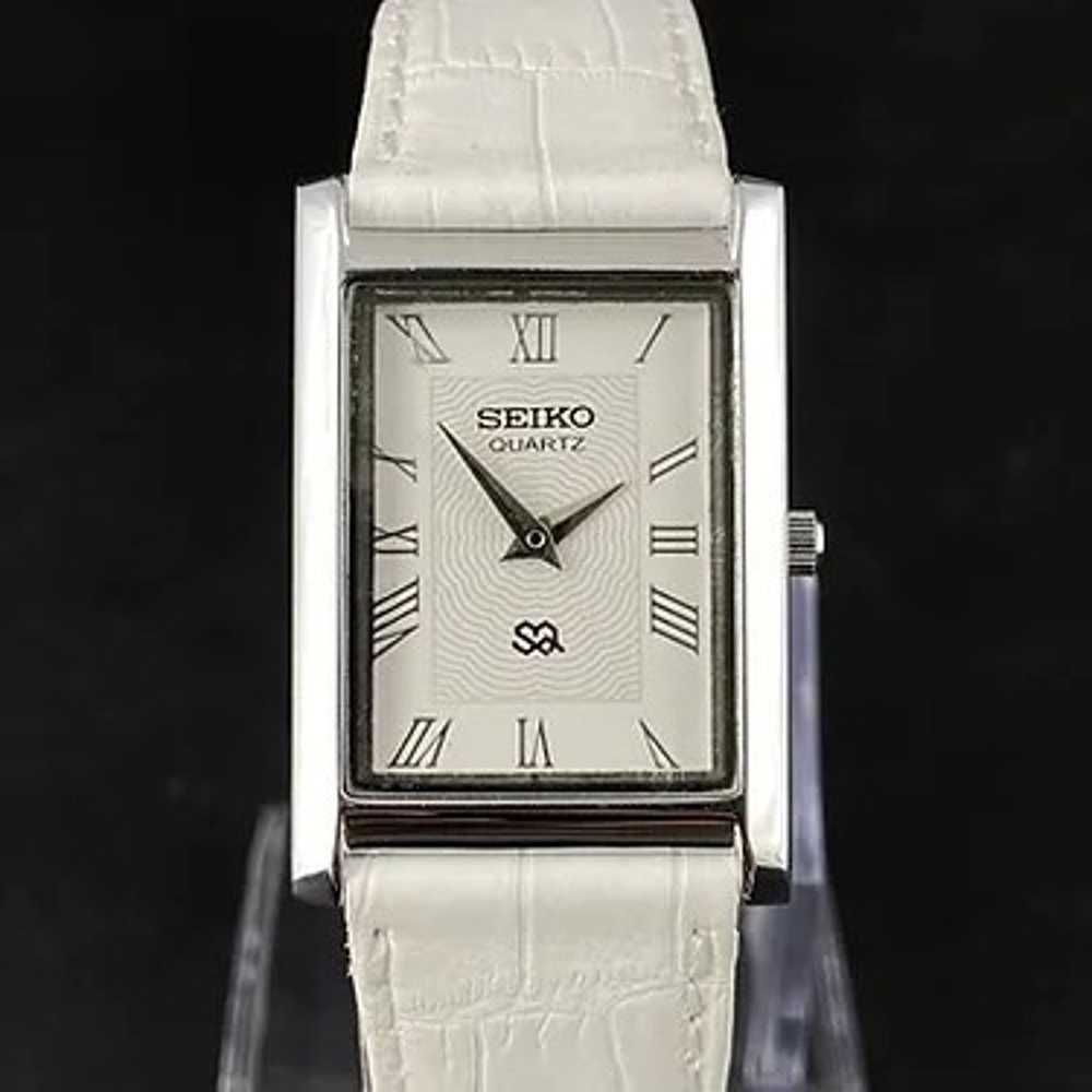 Vintage Style Seiko Quartz Mens Silver Watch & Wh… - image 3