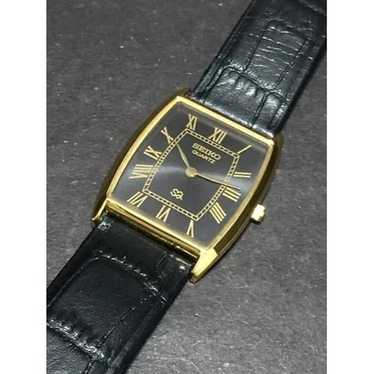 Vintage Style Seiko Quartz Mens Gold Watch & Black