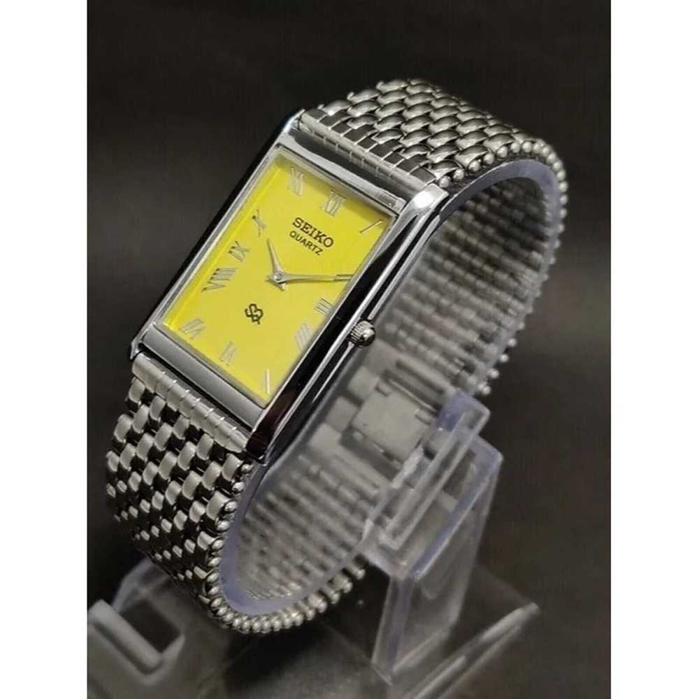 Vintage Style Seiko Quartz Mens Silver Watch & Ye… - image 2