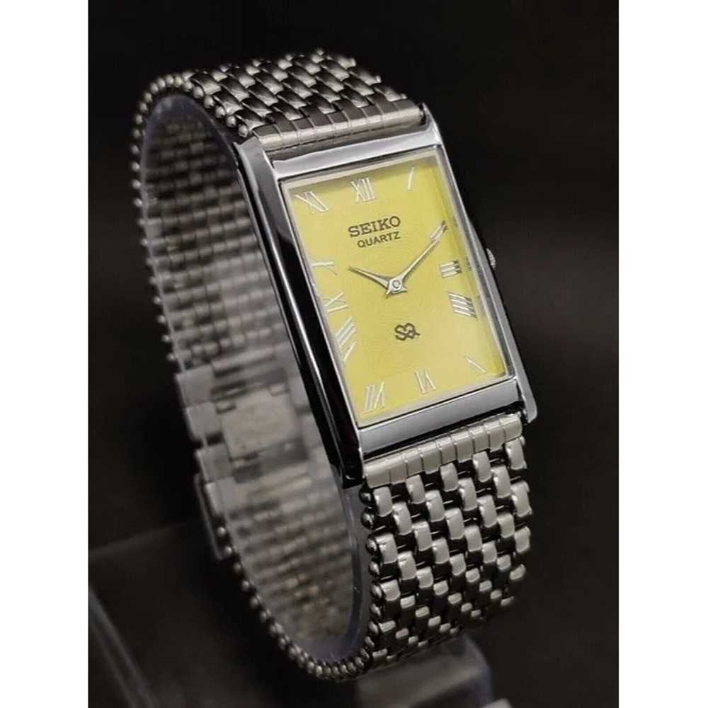 Vintage Style Seiko Quartz Mens Silver Watch & Ye… - image 5