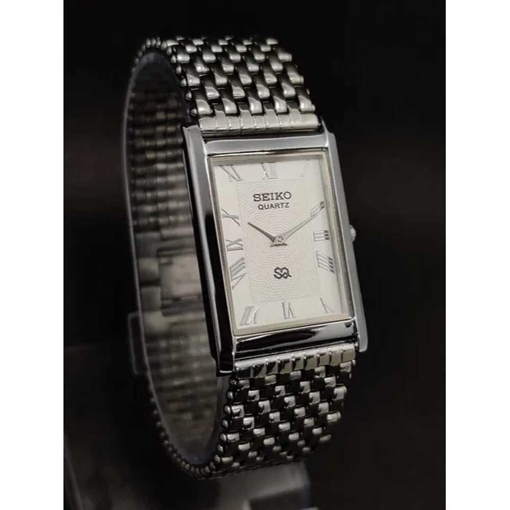 Vintage Style Seiko Quartz Mens Silver Watch & Wh… - image 1