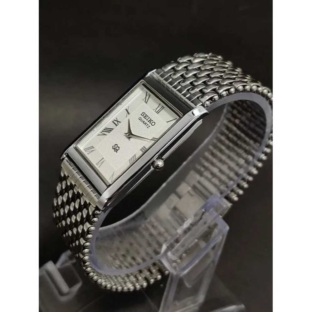 Vintage Style Seiko Quartz Mens Silver Watch & Wh… - image 4