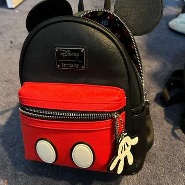 Loungefly mini backpack