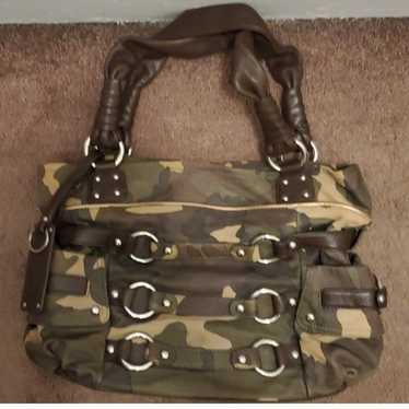 B Makowsky camouflage handbag