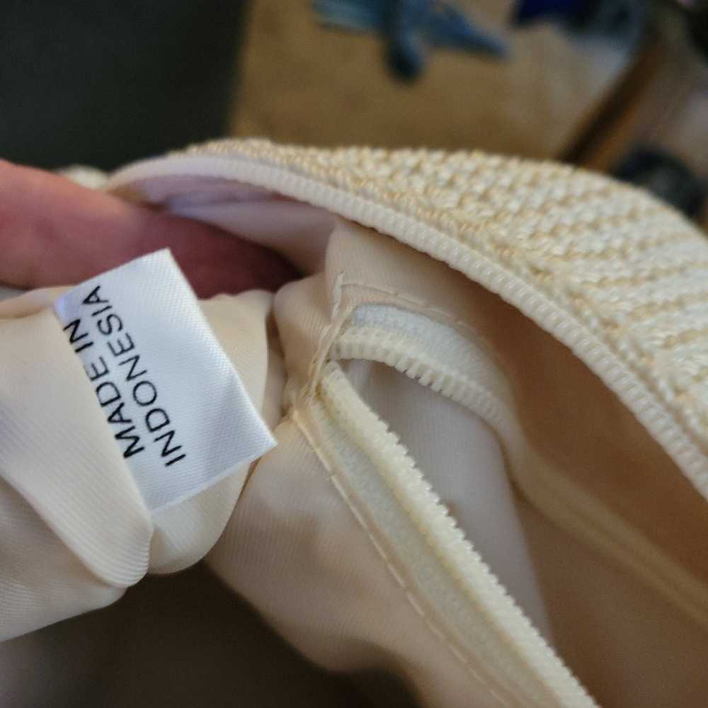 Women's Sak signature bags are made by hand from … - image 5
