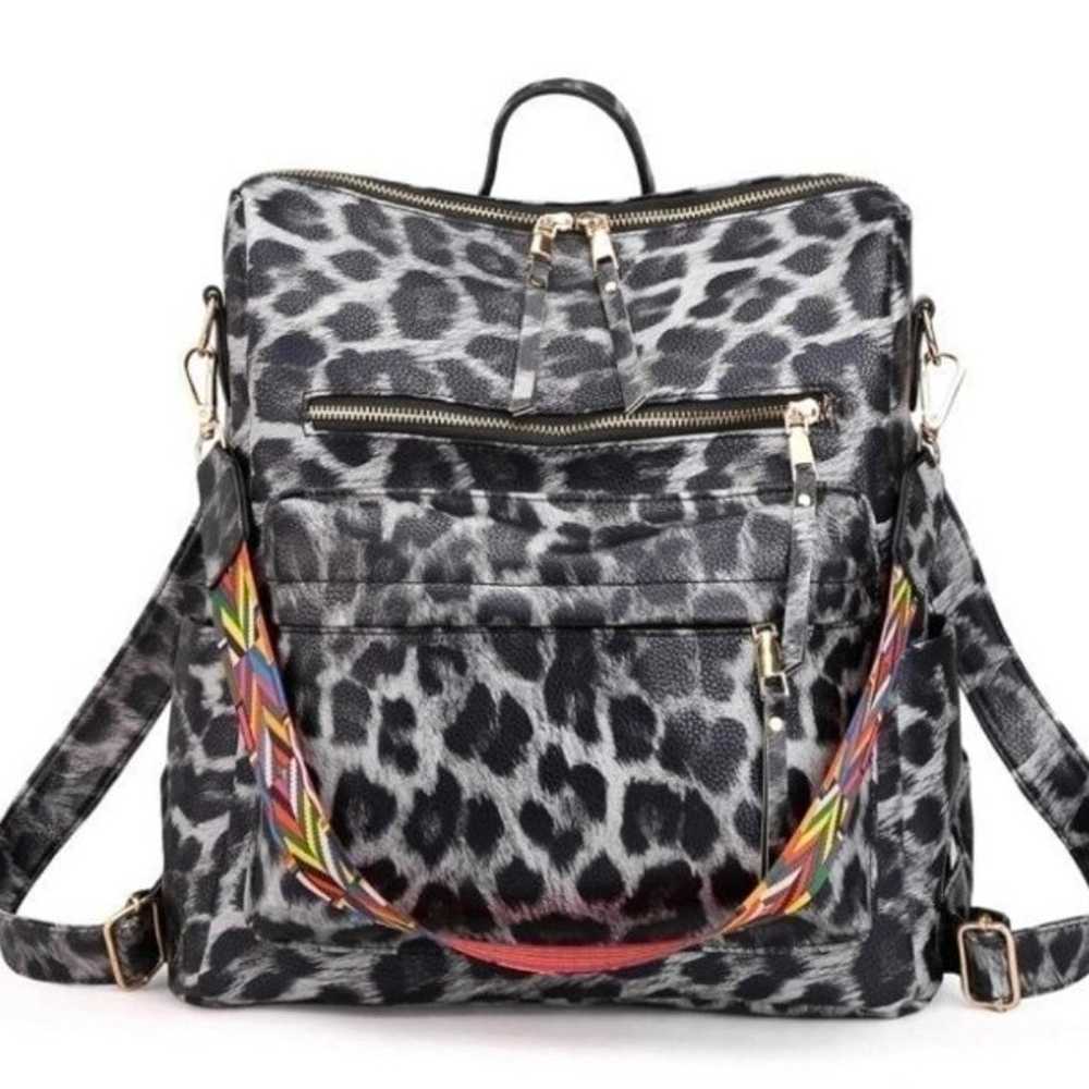 Leather Backpack with matching kate spade wristlet - image 2