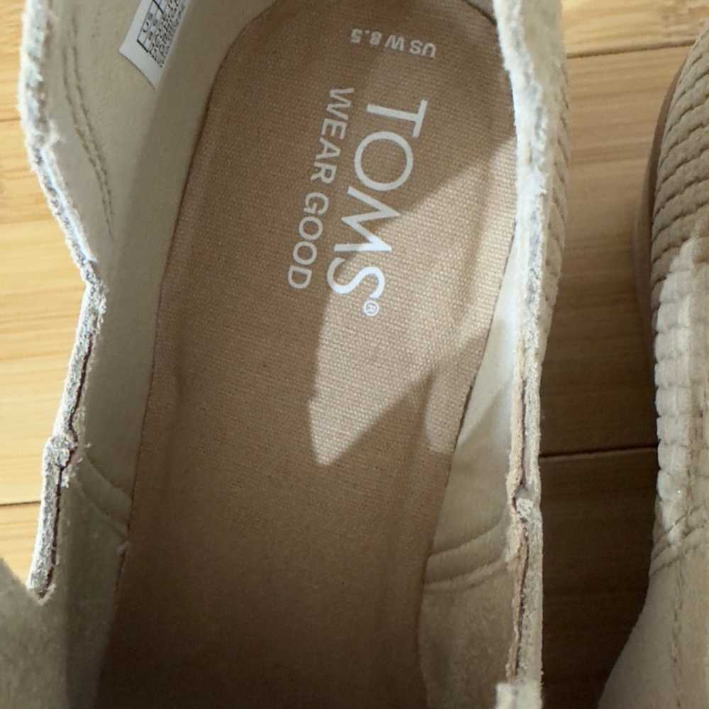 New TOMS Suede beige Wedge booties - image 6