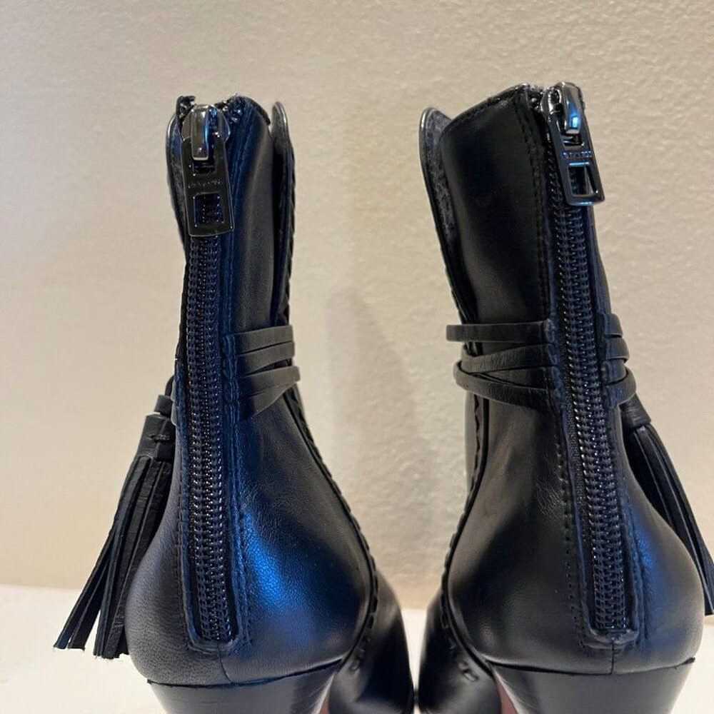 Coach Jessie Napa Leather black heeled booties/bo… - image 4