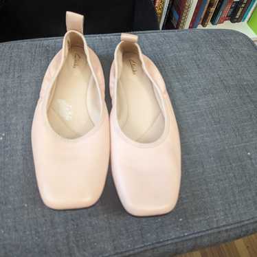 Clarks Peach Ballet Flats, EUC, size 9 - image 1