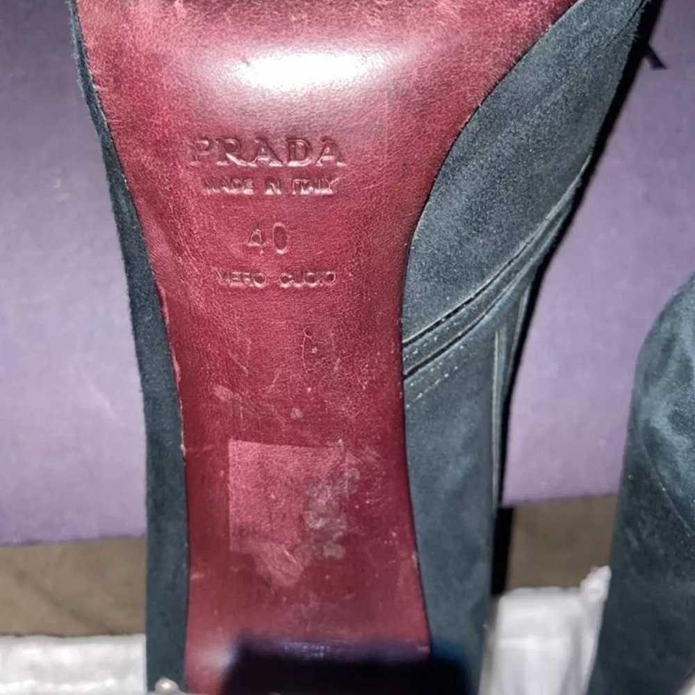 PRADA Suede Hunter Green Heels Shoes Pumps Art De… - image 7