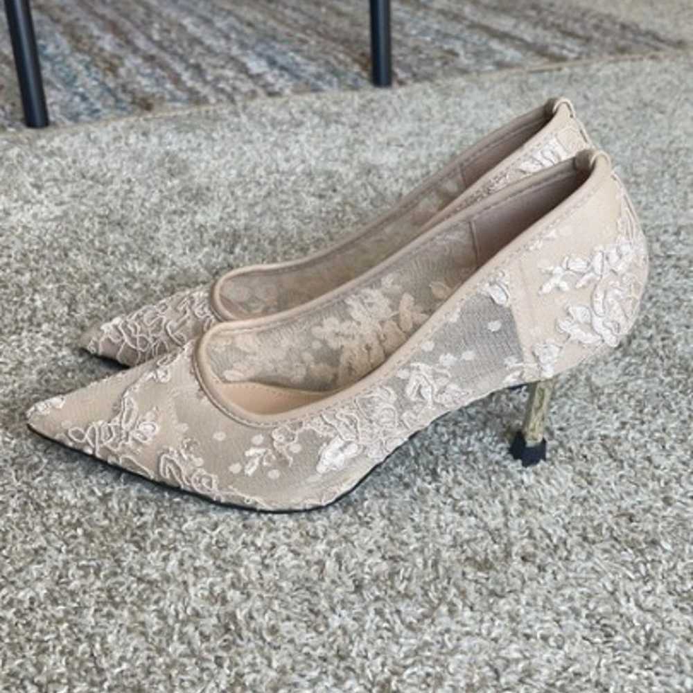 Beige pencil heel - image 1