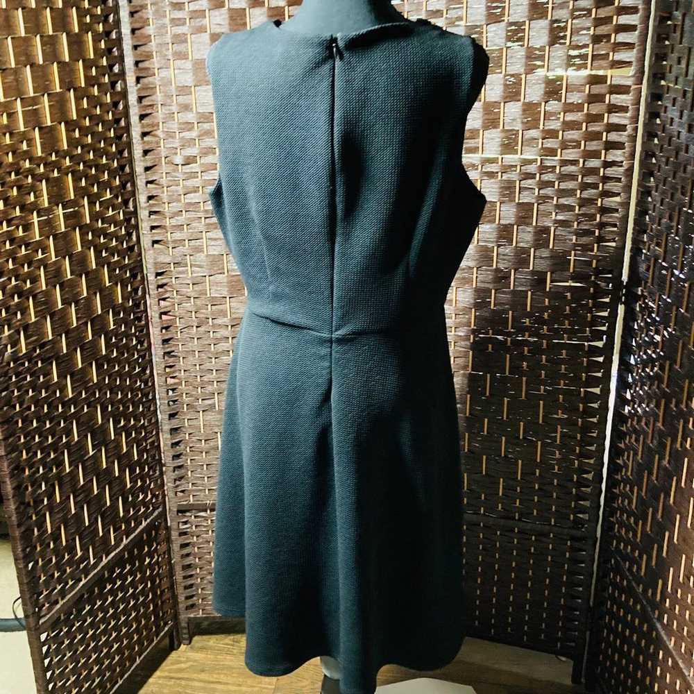 Neiman Marcus Sleeveless Dress Size 14 w/ Gold Be… - image 3