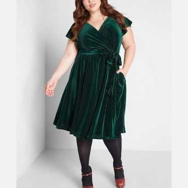 ModCloth Faux Wrap Green Velvet Midi Dress - image 1