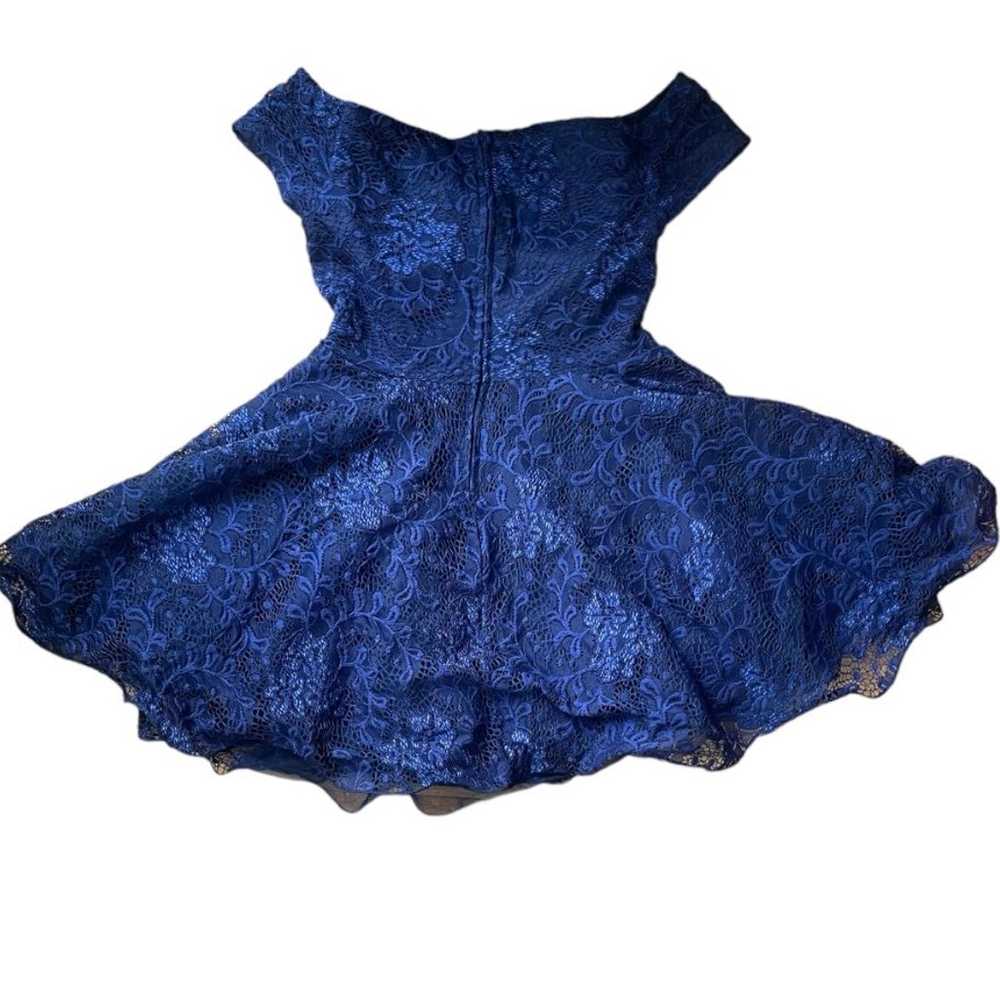 Dark-blue off-the-shoulder dress - image 2