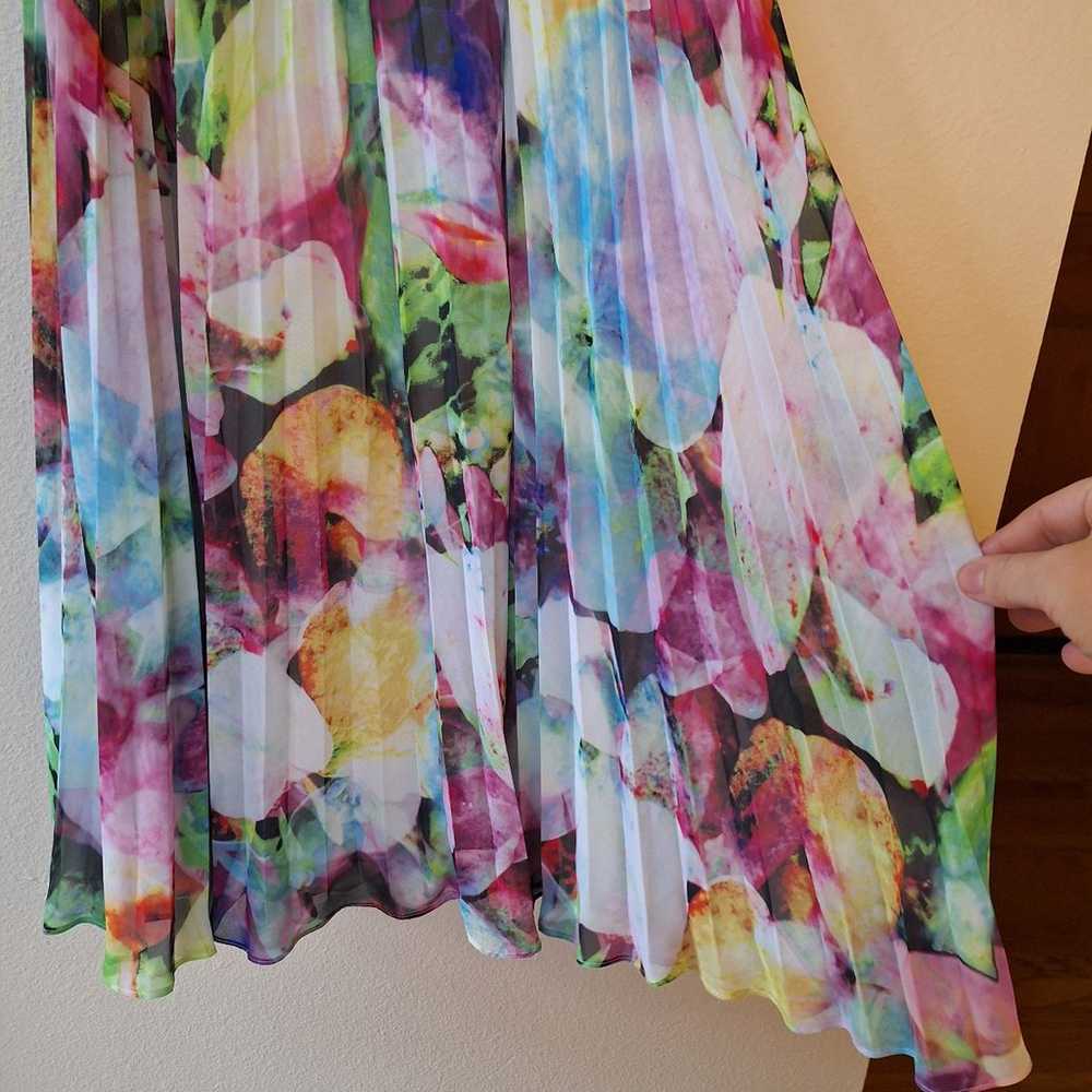 Maggy London Pleated Watercolor Floral Dress. Wom… - image 4