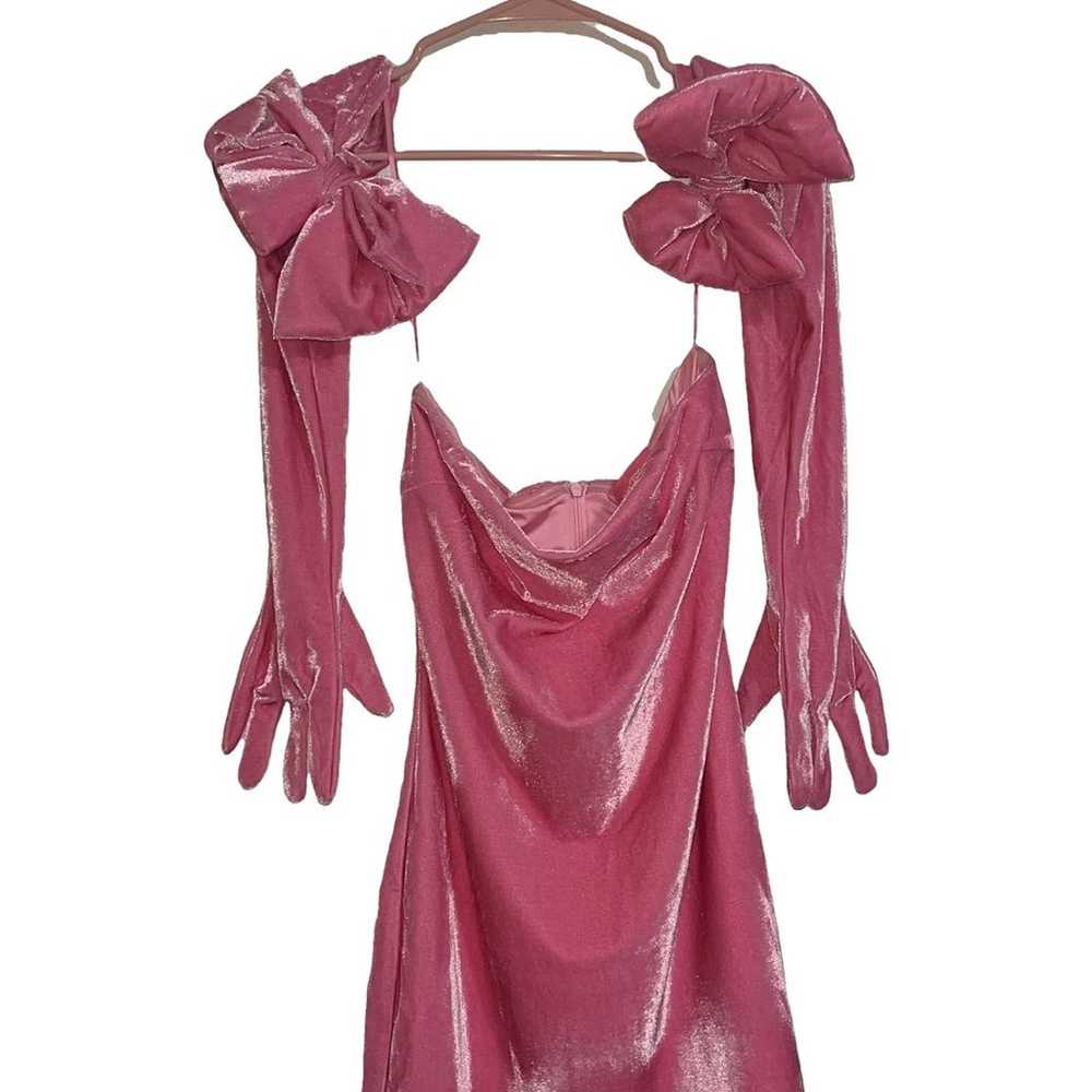 Pink Velvet Bodycon Mini Dress with gloves - image 2