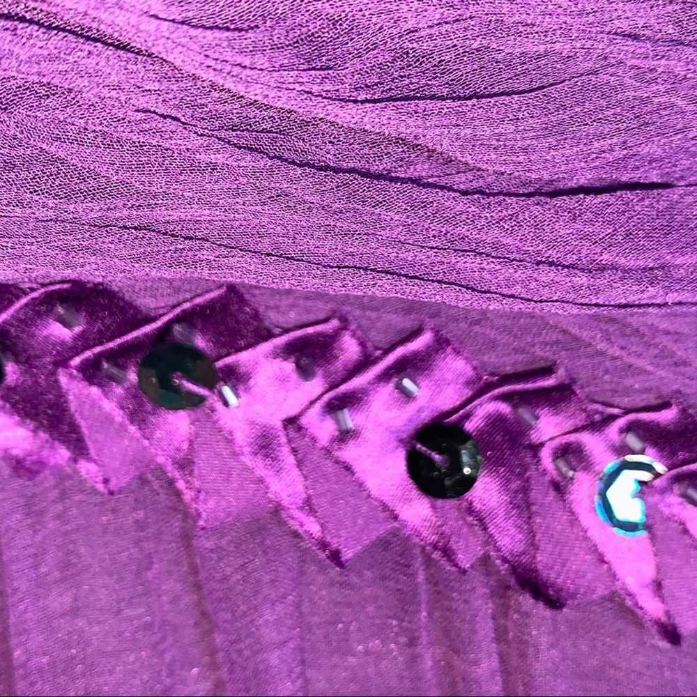 BCBGMaxazria 100% silk Purple chiffon knee length… - image 3