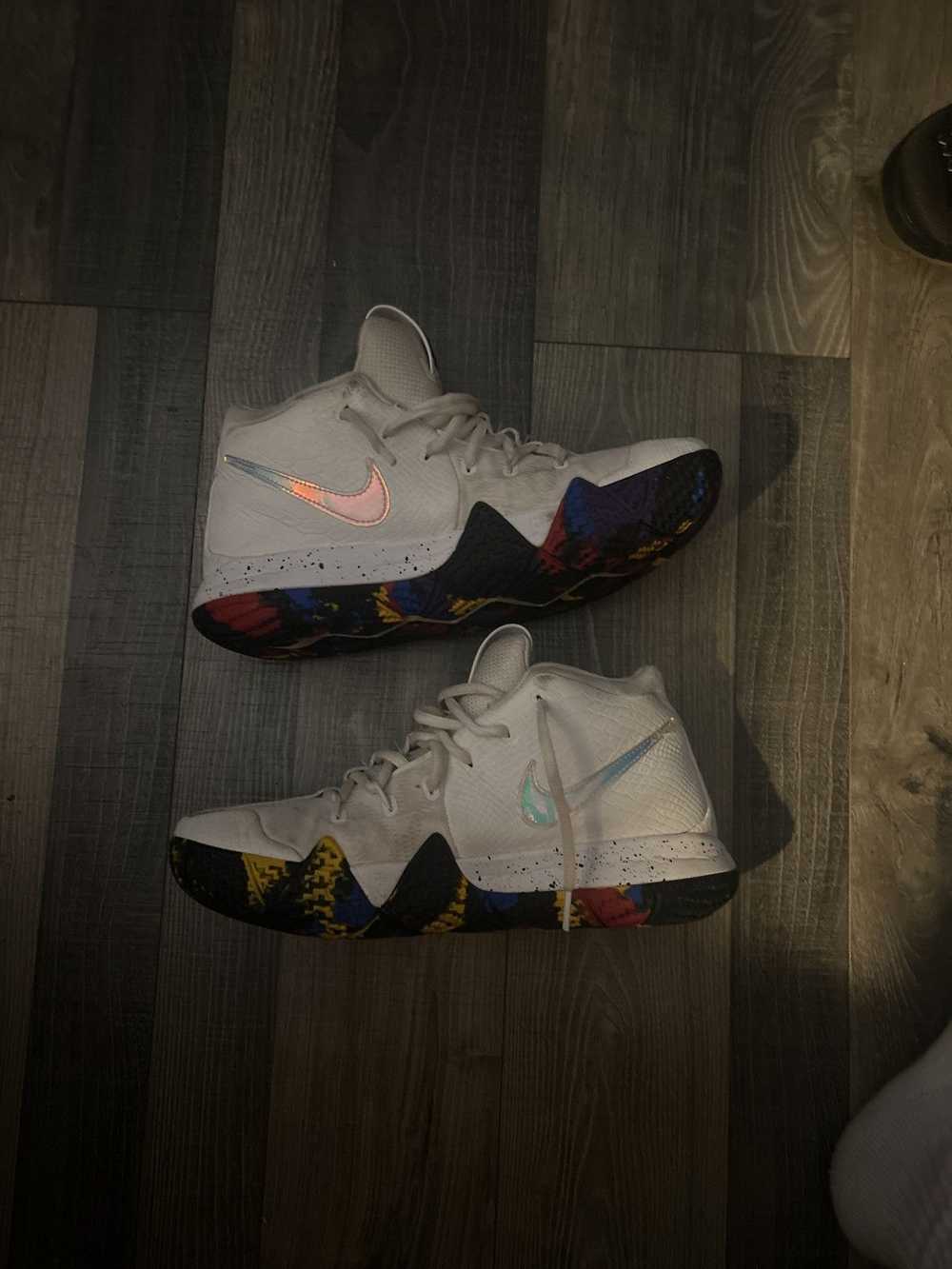 Nike Kyrie 4 NCAA - image 2