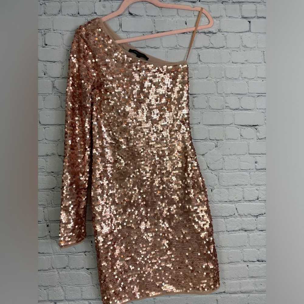 BCBGMAXAZRIA Sequin Rose Gold Dress Size Medium - image 3