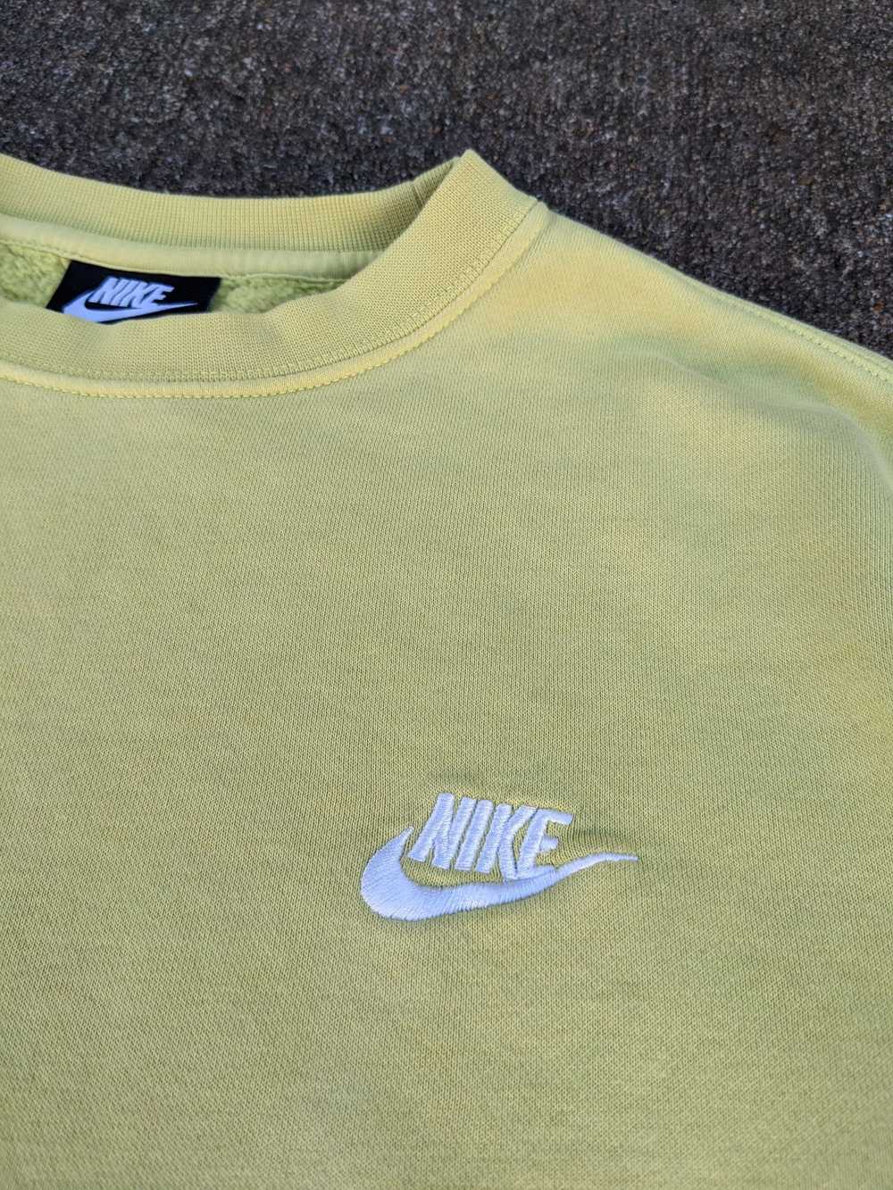 Nike × Streetwear Nike Big Embroidered Logo Sweat… - image 3
