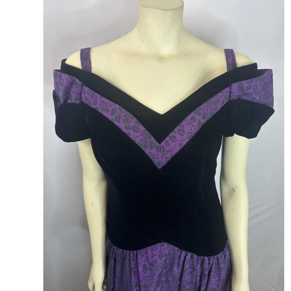1980's vintage prom dress purple velvet and black… - image 2