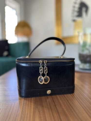 VERSACE バニティバッグ VERSACE La Medusa Vanity Bag in Bianco Ottico & Oro | FWRD
