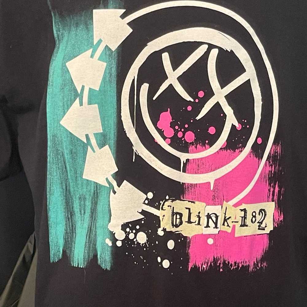 NWOT Tshirt /Blink 182/2XL - image 3